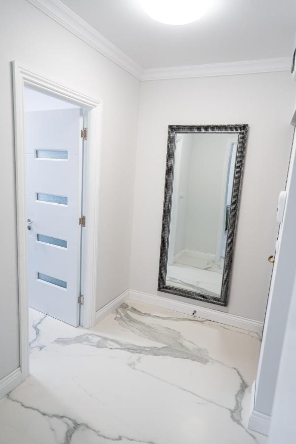 Gabi Apartament Сучеава Екстериор снимка